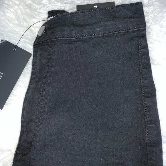 NWT {FASHION NOVA} Super High Waist Denim Skinnies - Picture 4 of 8
